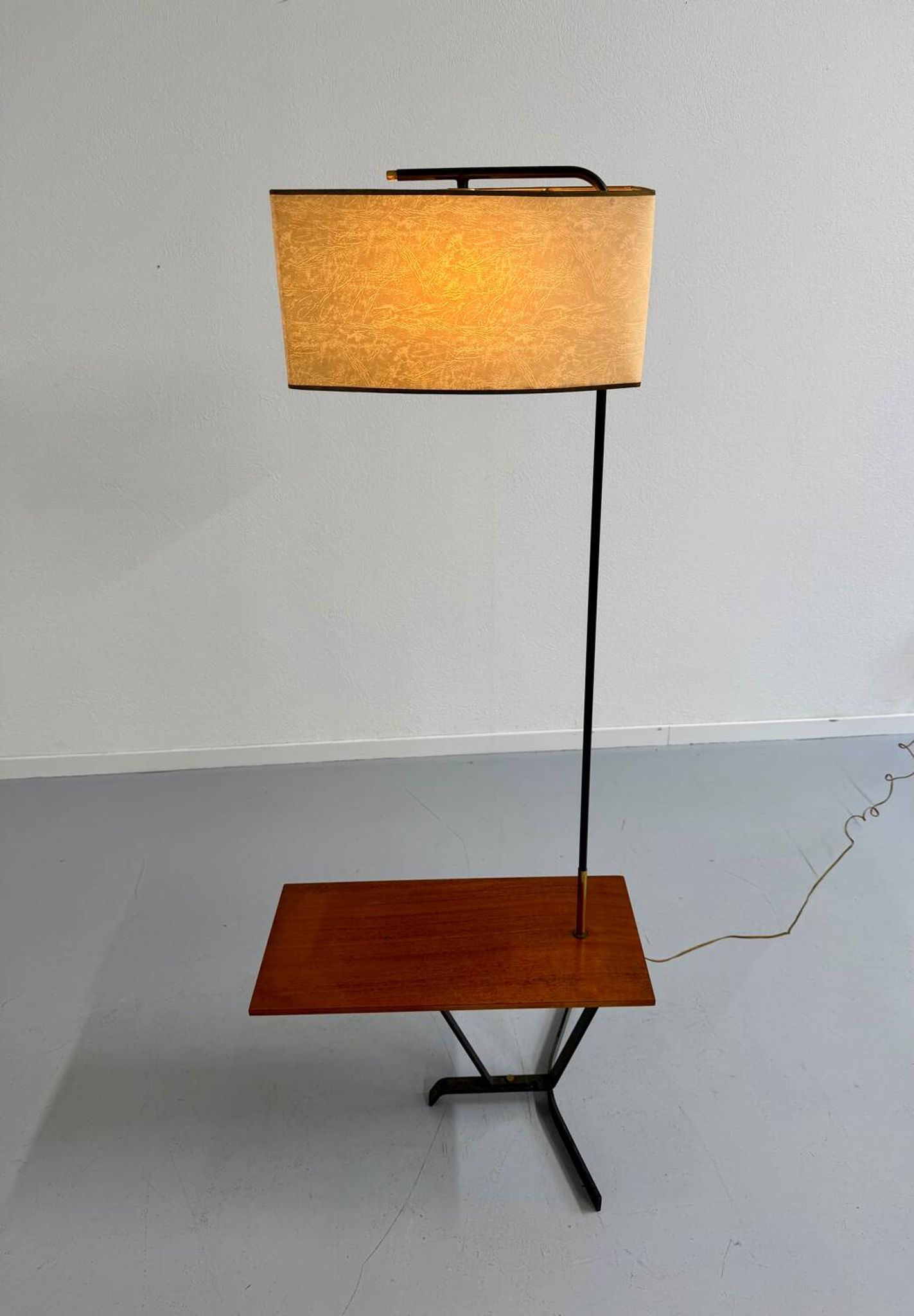 Vintage French design metal and brass floor lamp from the 1950s, Arlus