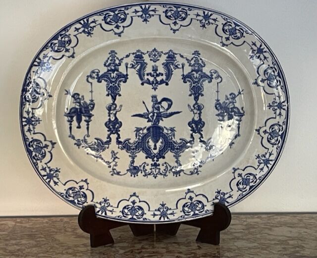 Dish Jules Vieillard Bordeaux 48 cm, 19th century.