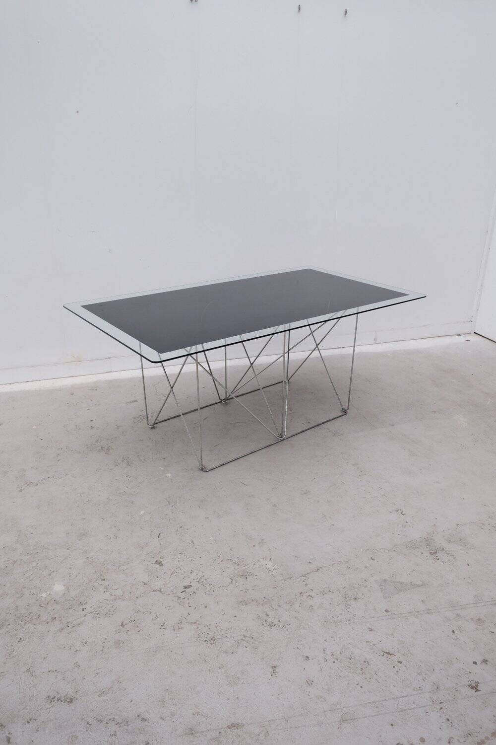 Max Sauze dining table in metal and enameled glass, 1960