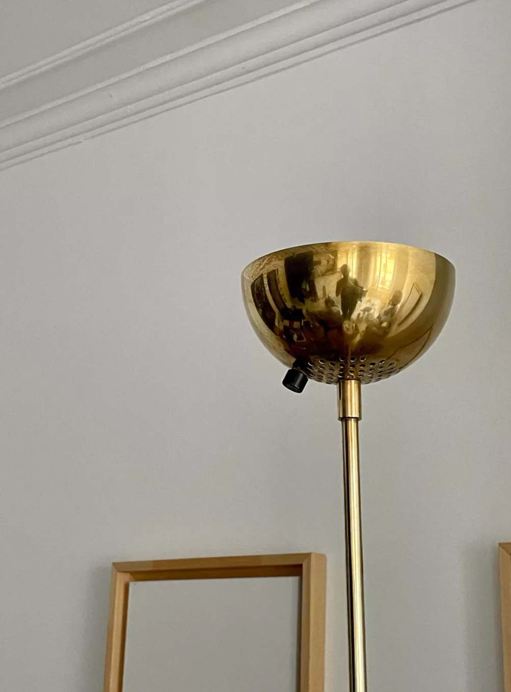 Vintage modernist floor lamp Saint Germain Lumière, brass, France 1980