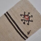Tapis kilim Hmep vintage