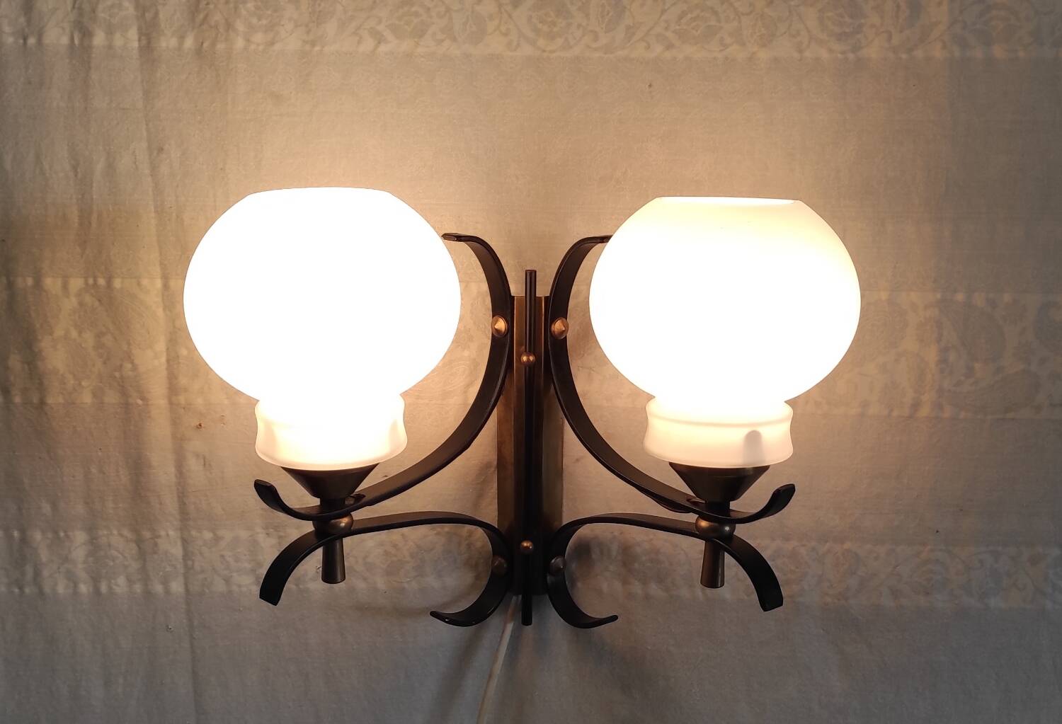 Opaline double globe wall lamp, wrought iron and brass - 50s/60s