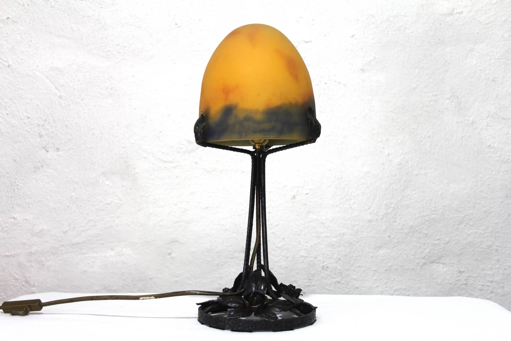 Art Deco glass paste lamp G. Milesi