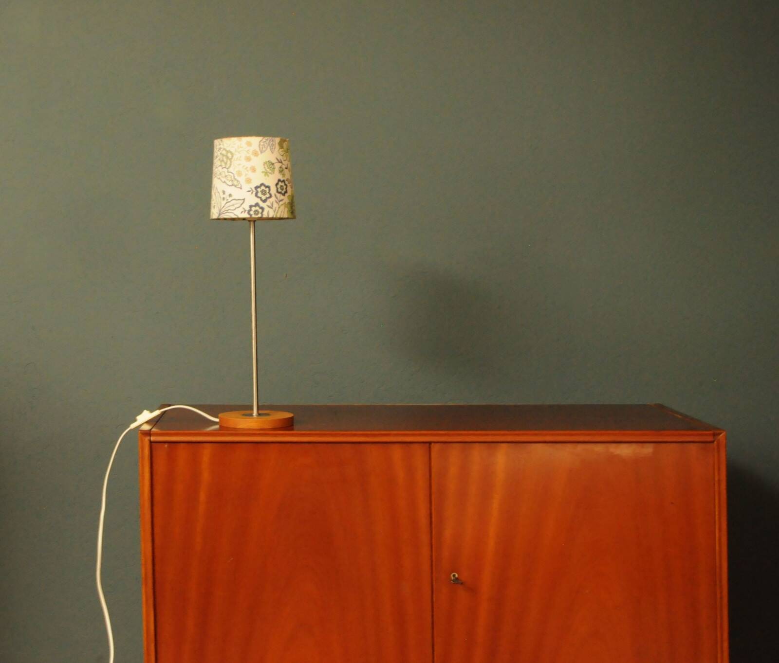 Lampe danoise moderne du milieu du siècle