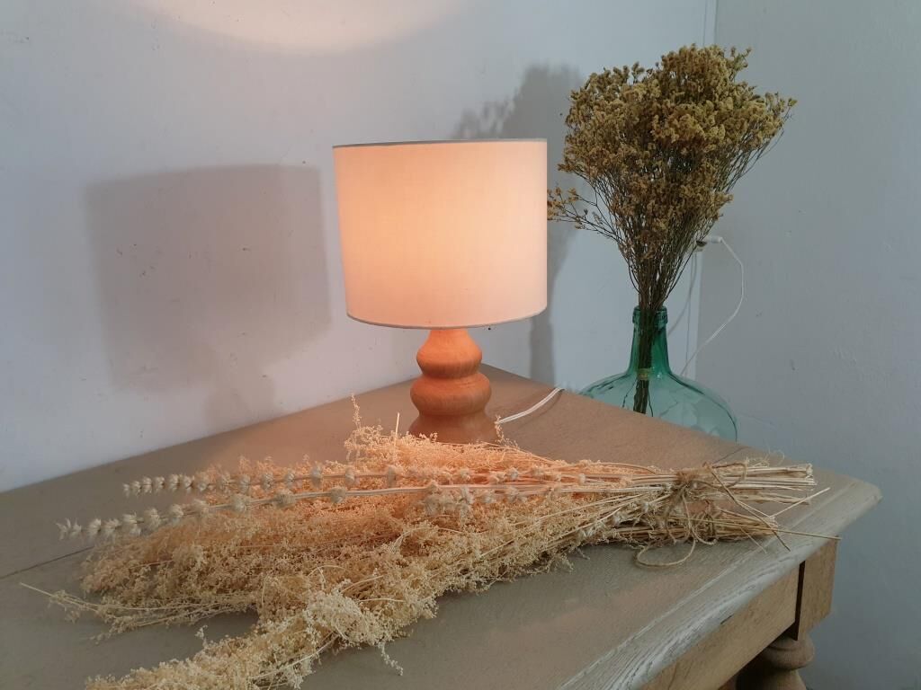 Lampe vintage en bois naturel