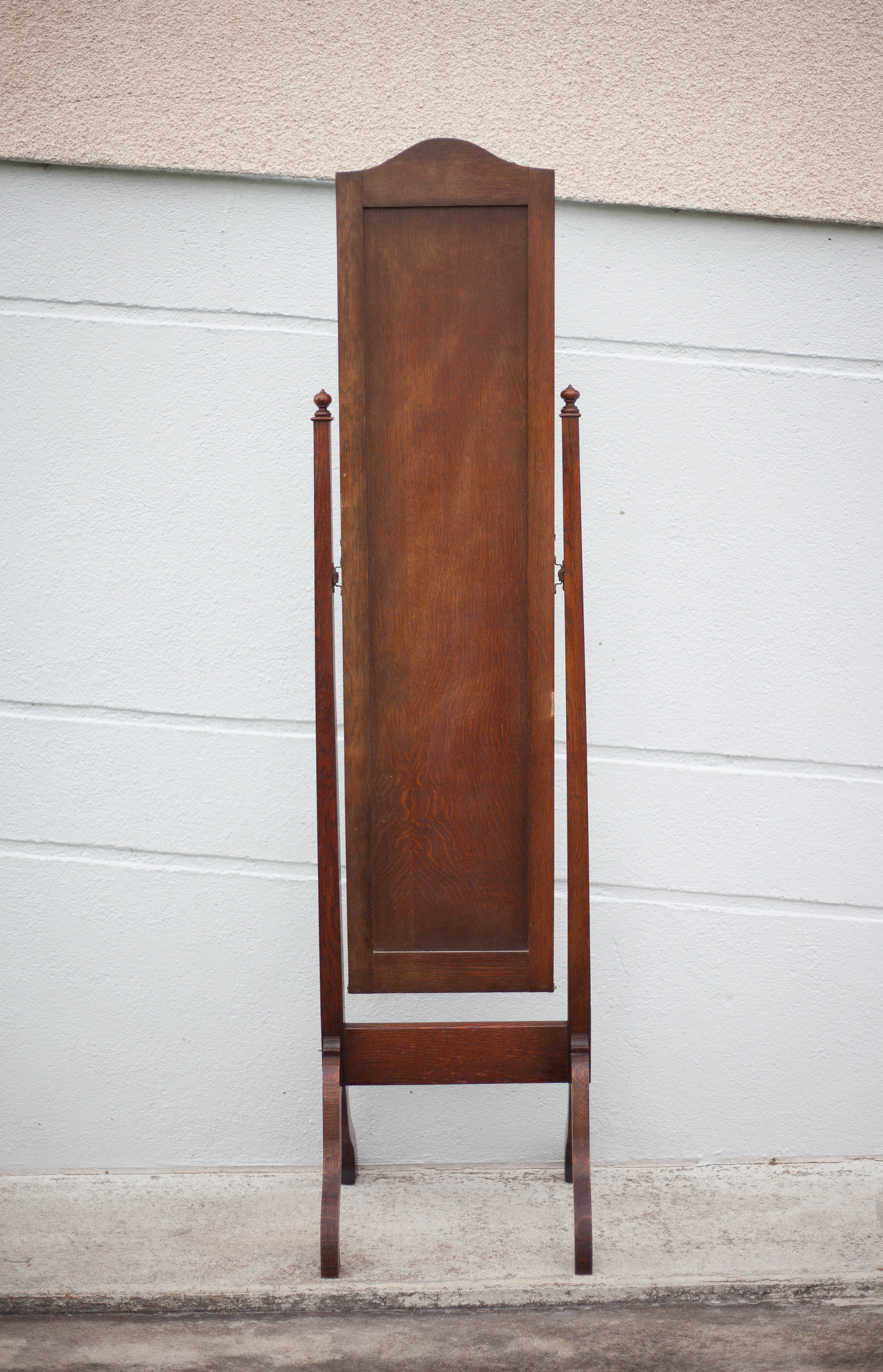 Psyche wood, mirror on wooden foot