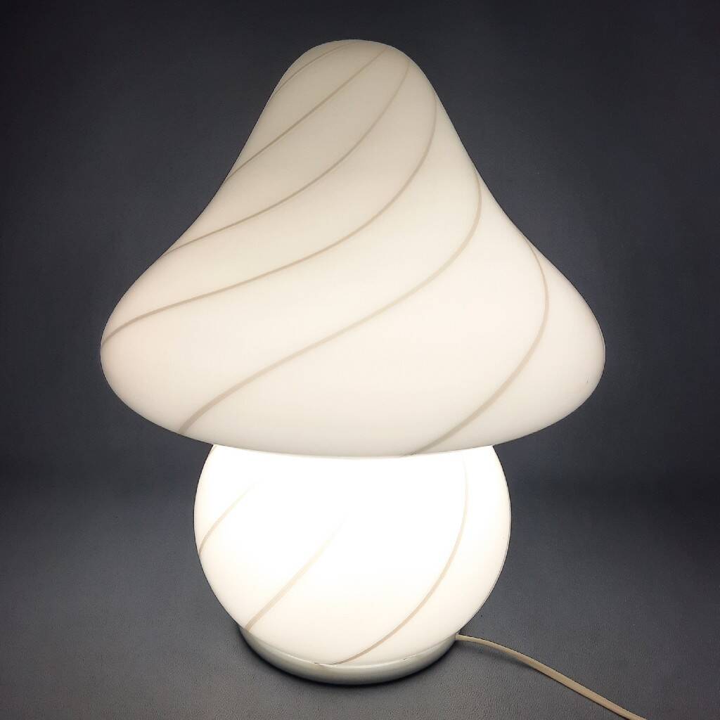 Mushroom lamp in Murano glass, modernist design by Nason Mazzega from the 1970s.