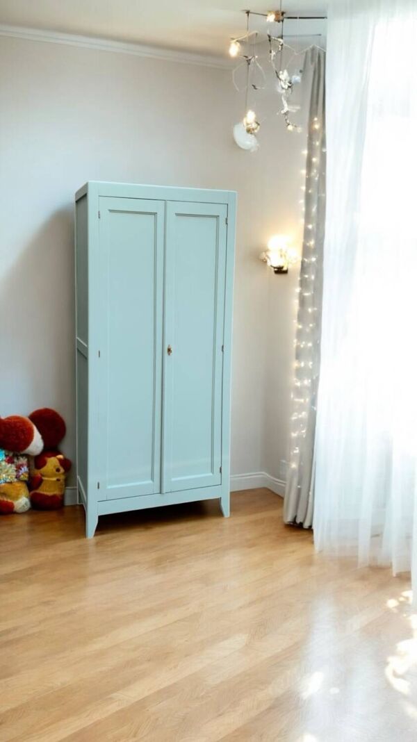 Armoire parisienne vintage bleu vert grisé