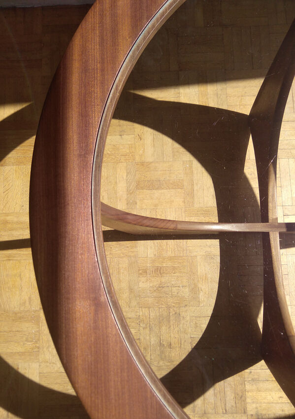 Round Astro Coffee Table - Designer Victor Wilkins - Edition G Plan 1960