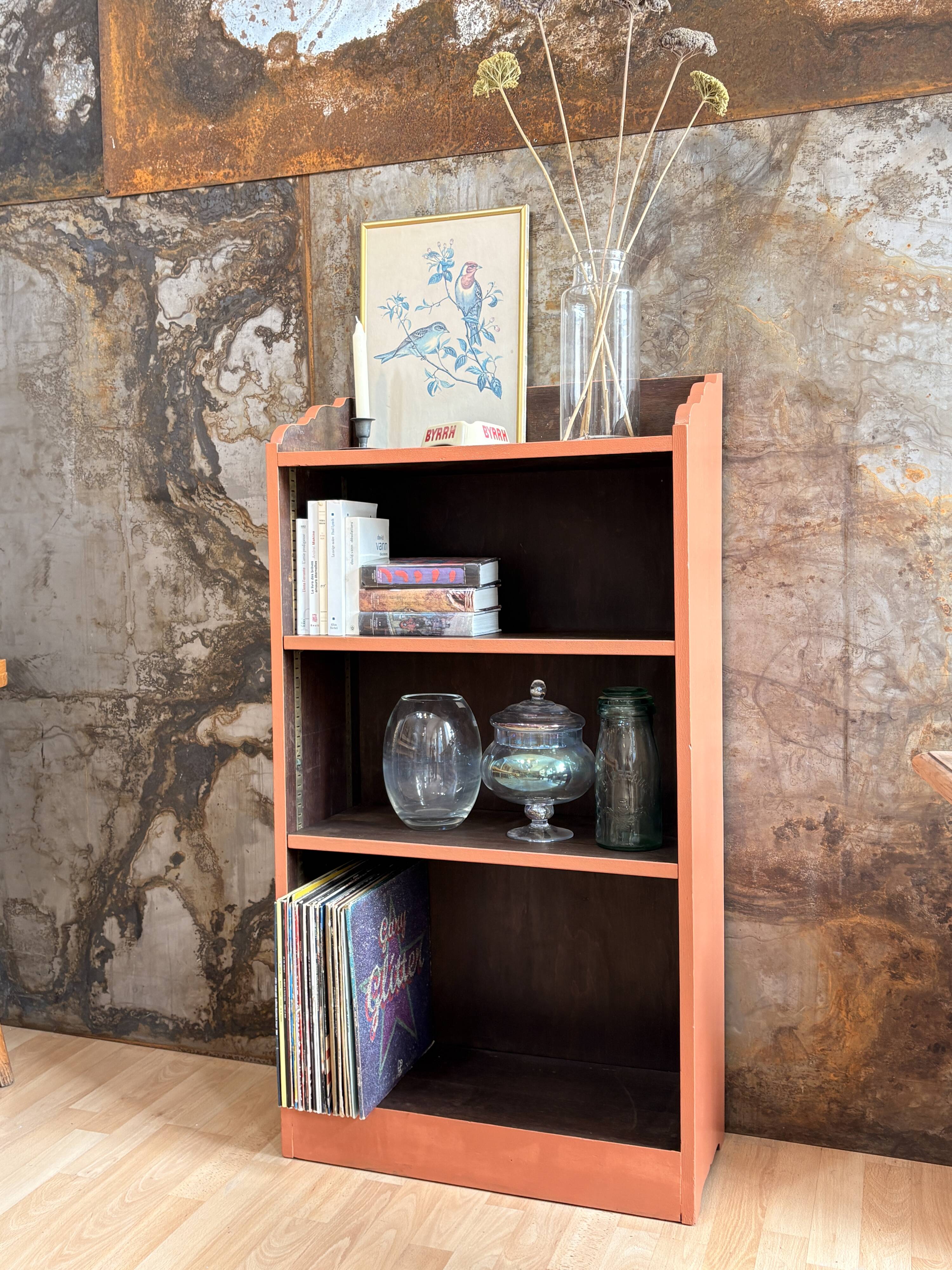 Wood and terracotta shelf