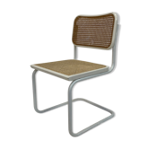 Chaise design Cesca modèle b32 en blanc