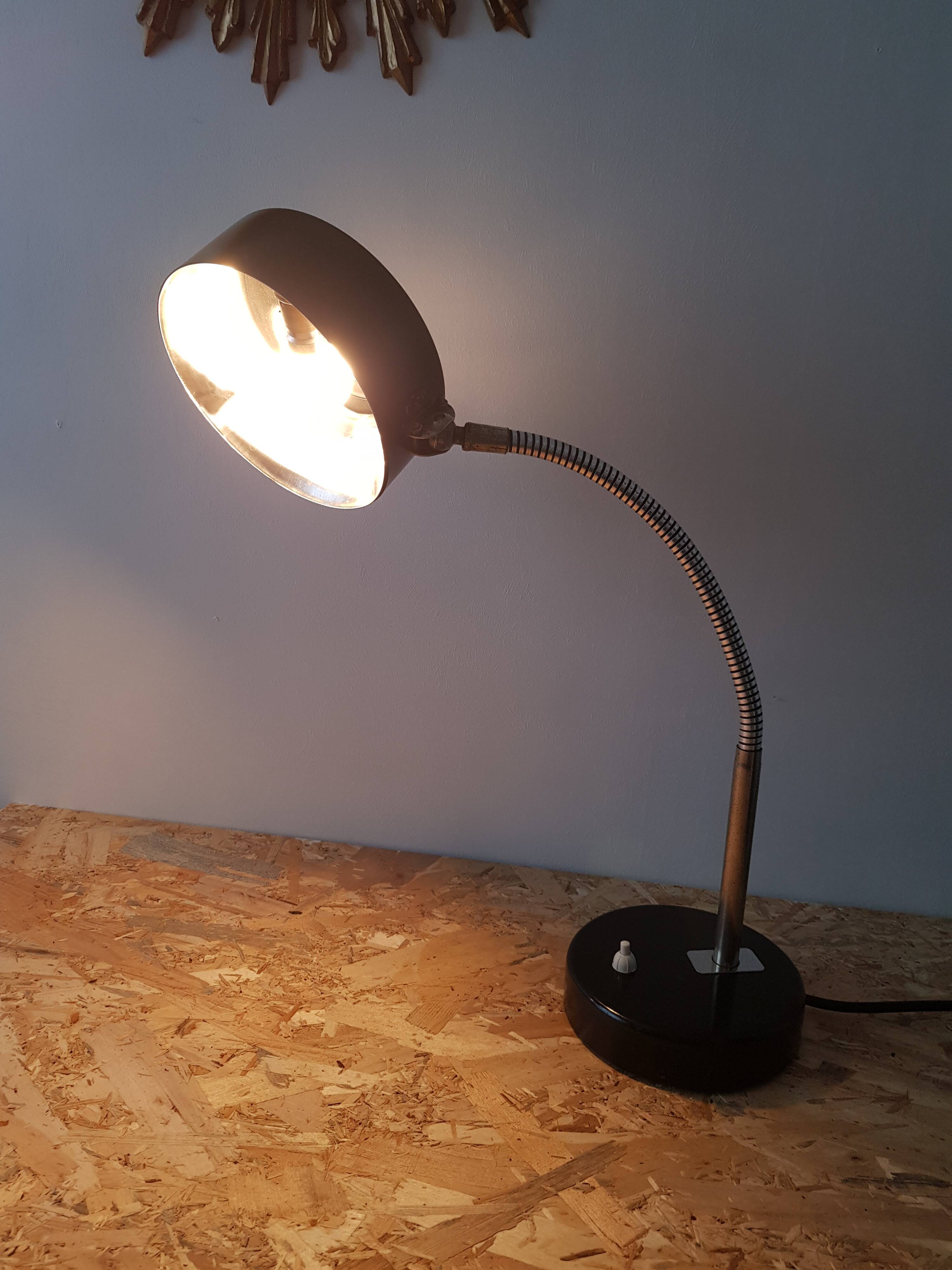 DLG Jumo desk lamp