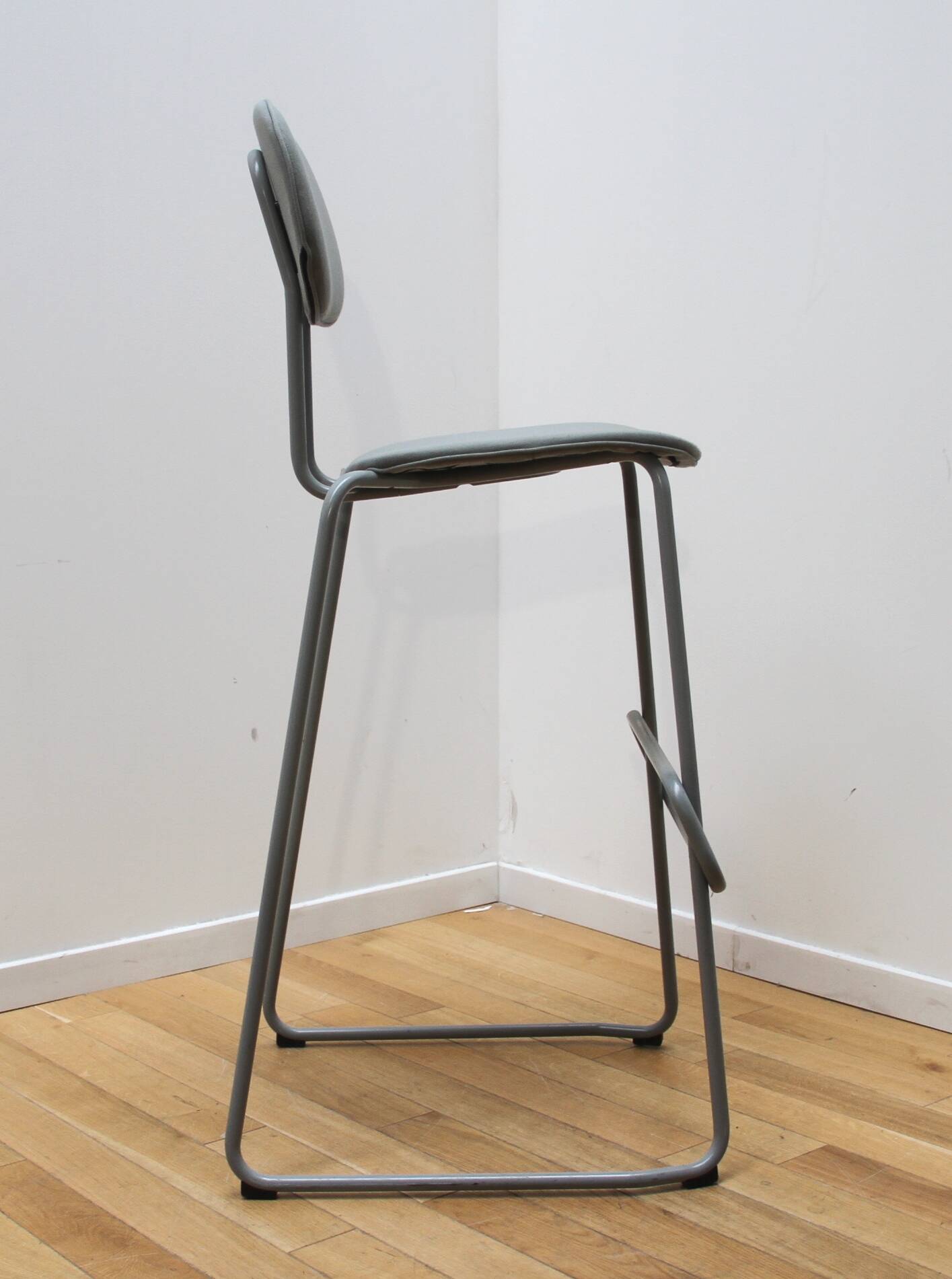 New School bar stool, MDD