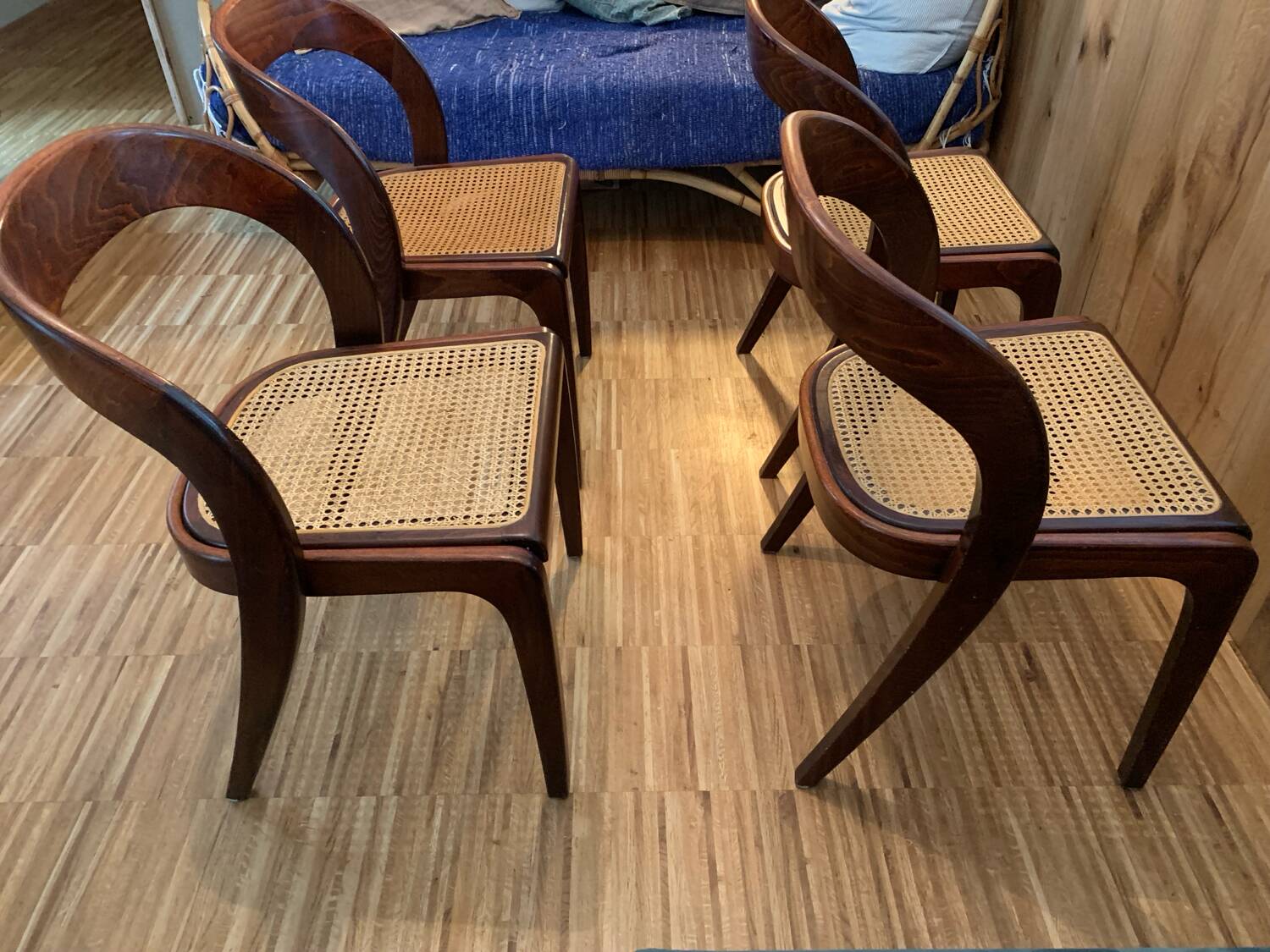 Baumann table and chair set