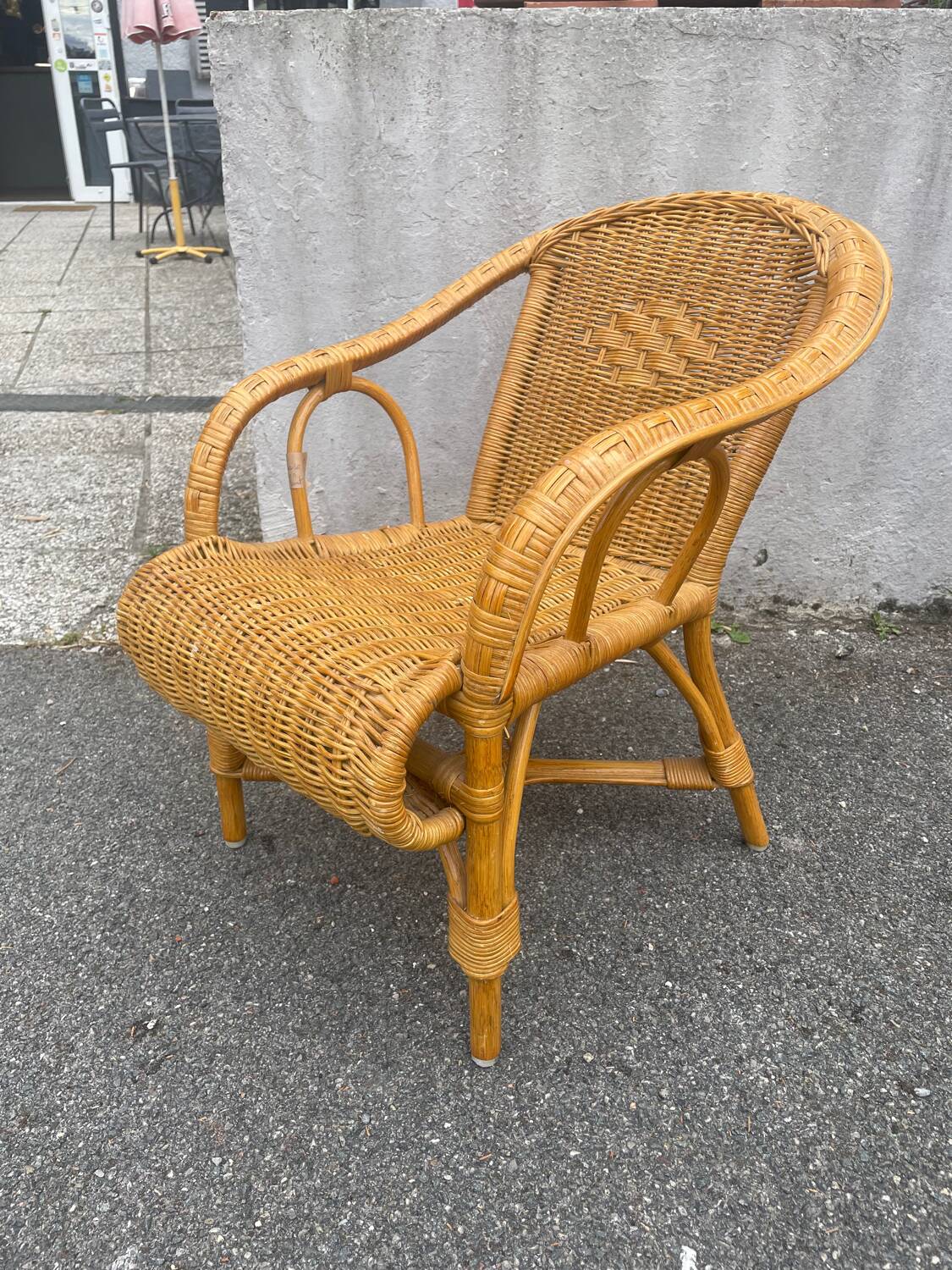 Rattan children's armchair