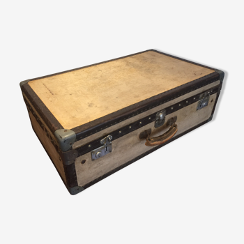Suitcase wood vellum