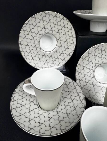 Set of 6 Raynaud Silver coffee cups, shaking cups