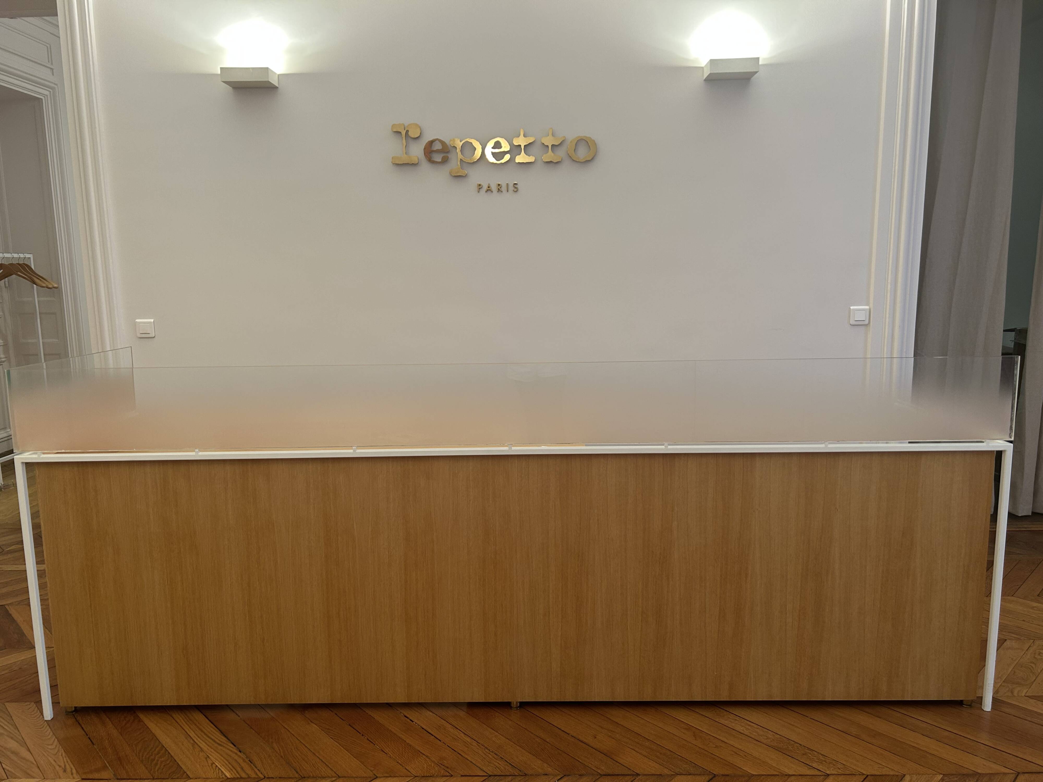 Meuble de réception