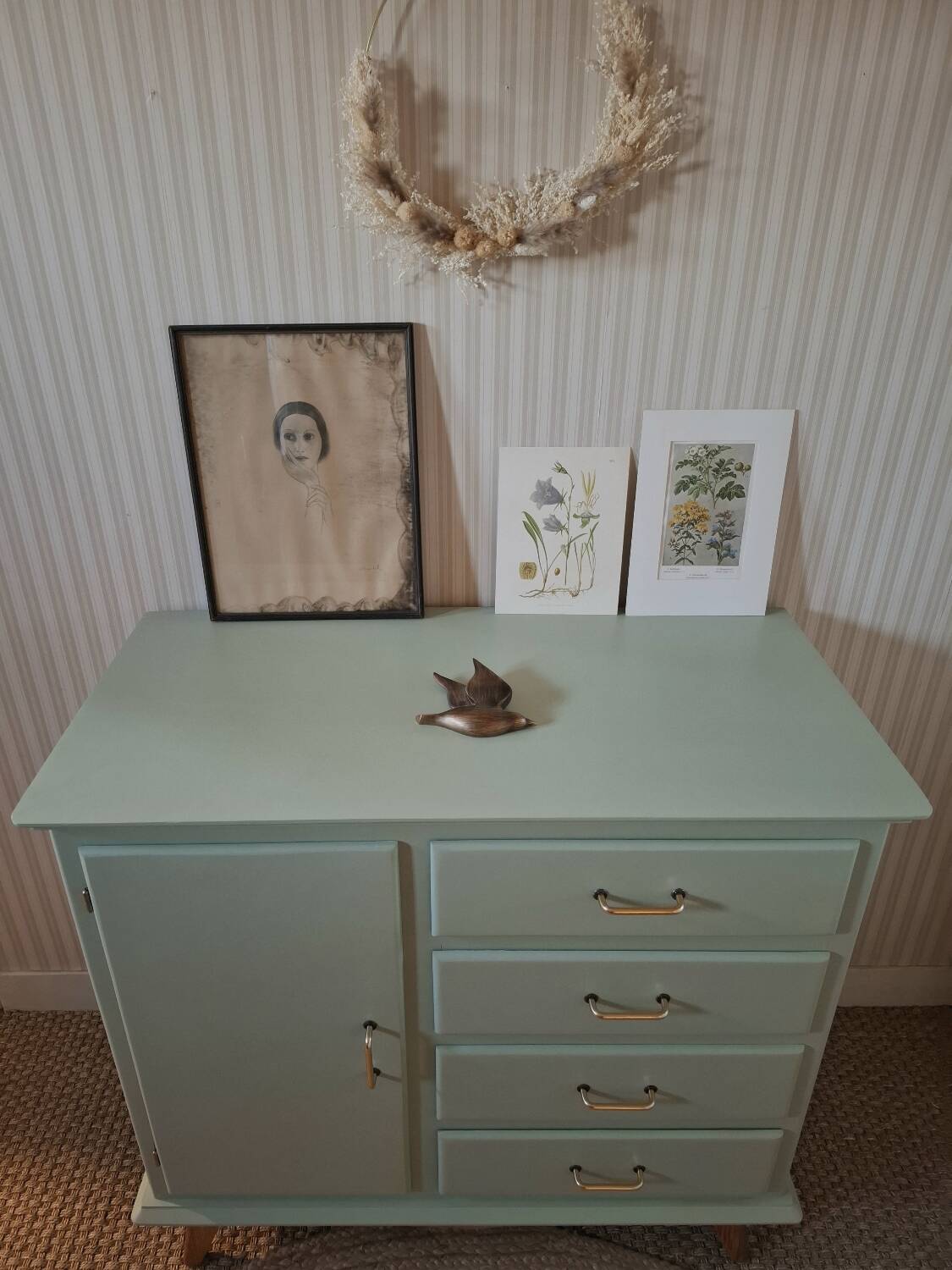 Chest of drawers, sideboard in painted wood