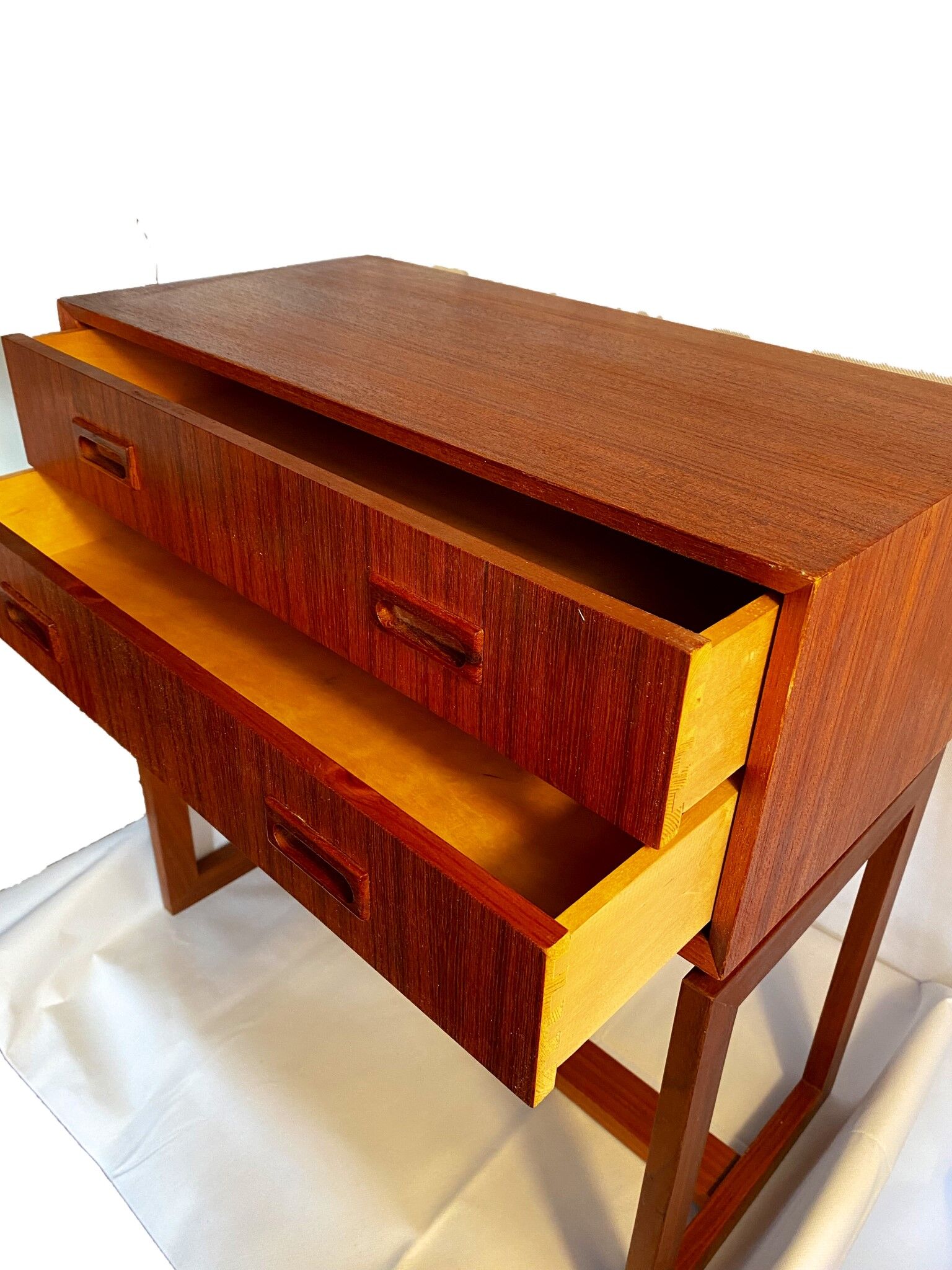 Commode scandinave