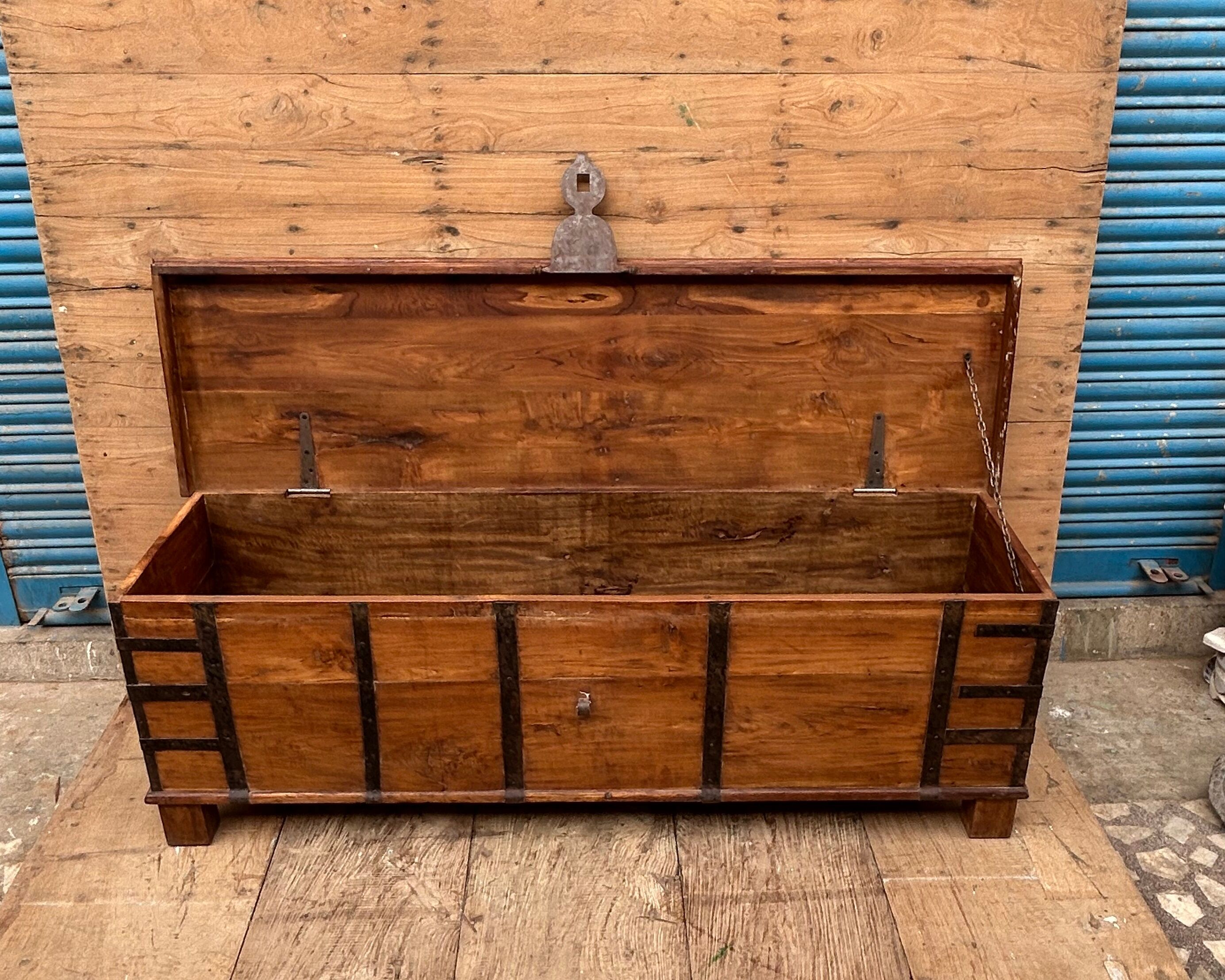 bench - teak chest from Burma with original fittings