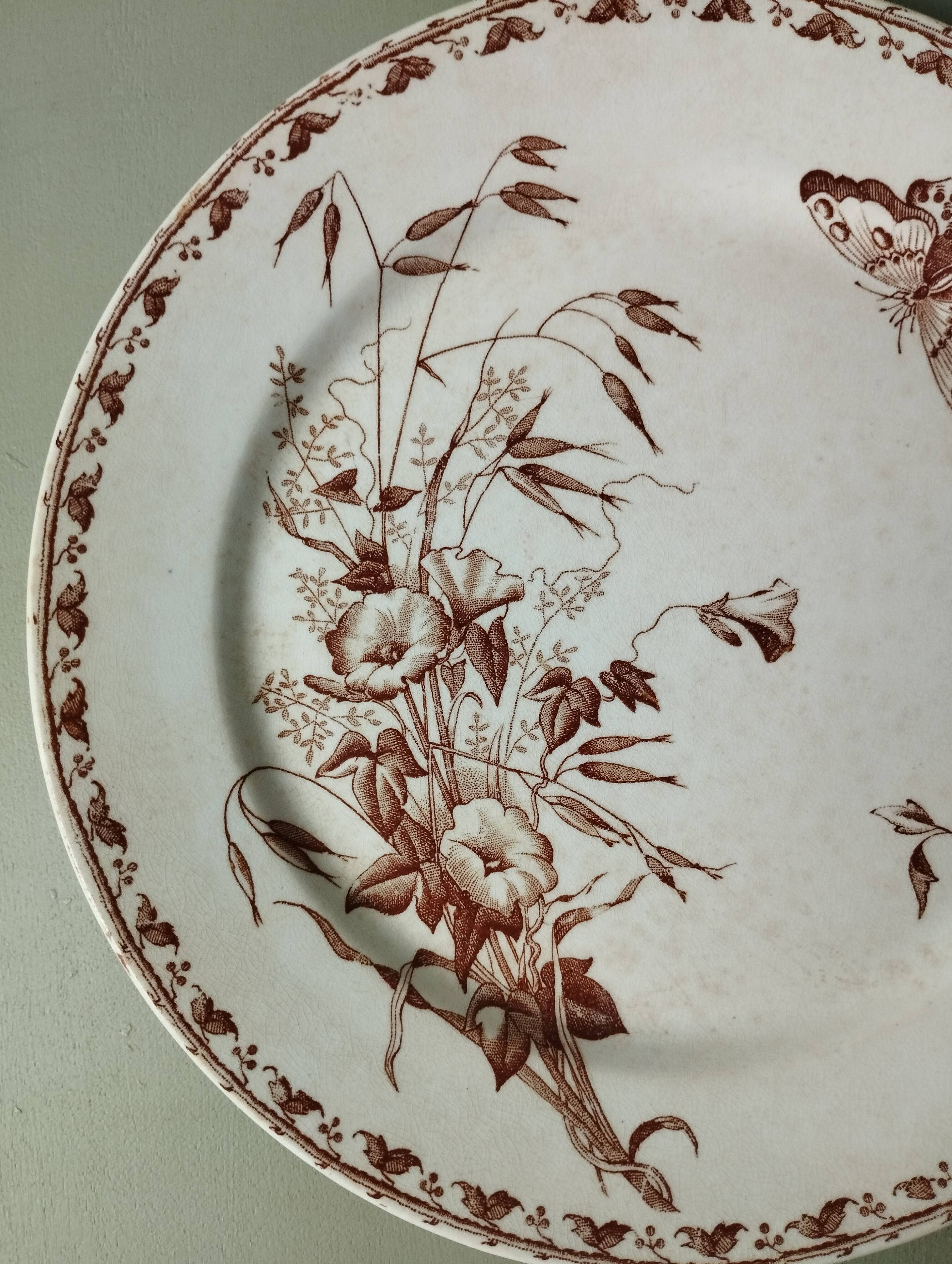 Assiette plate Sarreguemines U&C « Carmen » en terre de fer