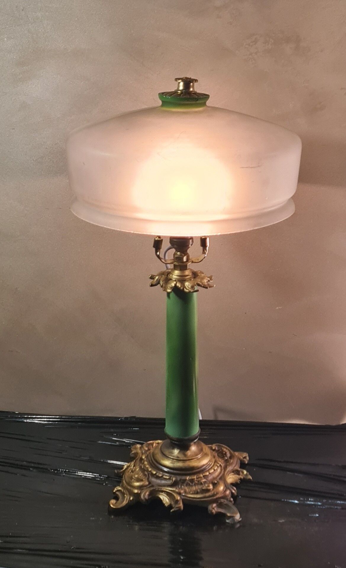 Napoleon bronze lamp from 1900 to 30