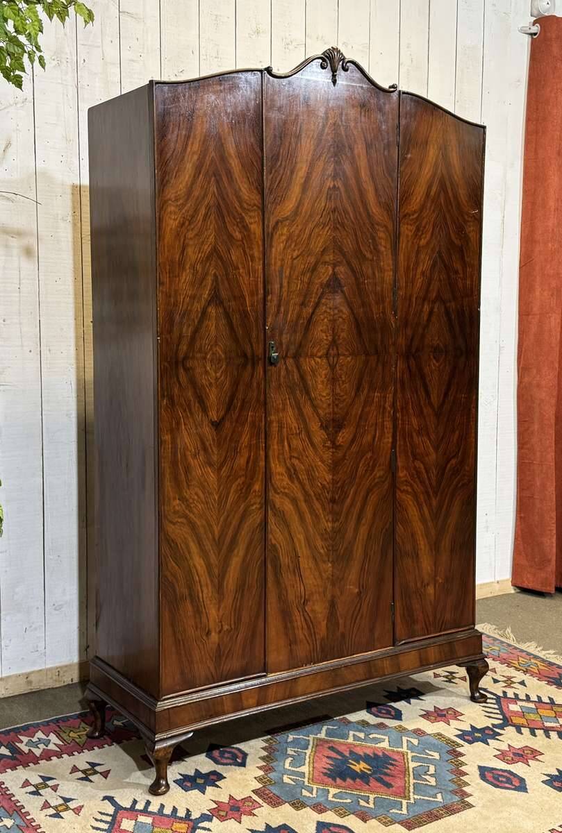 English wardrobe from the 1930s in walnut.
