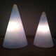 2 lampes coniques Teepee par SCE en verre bleu
