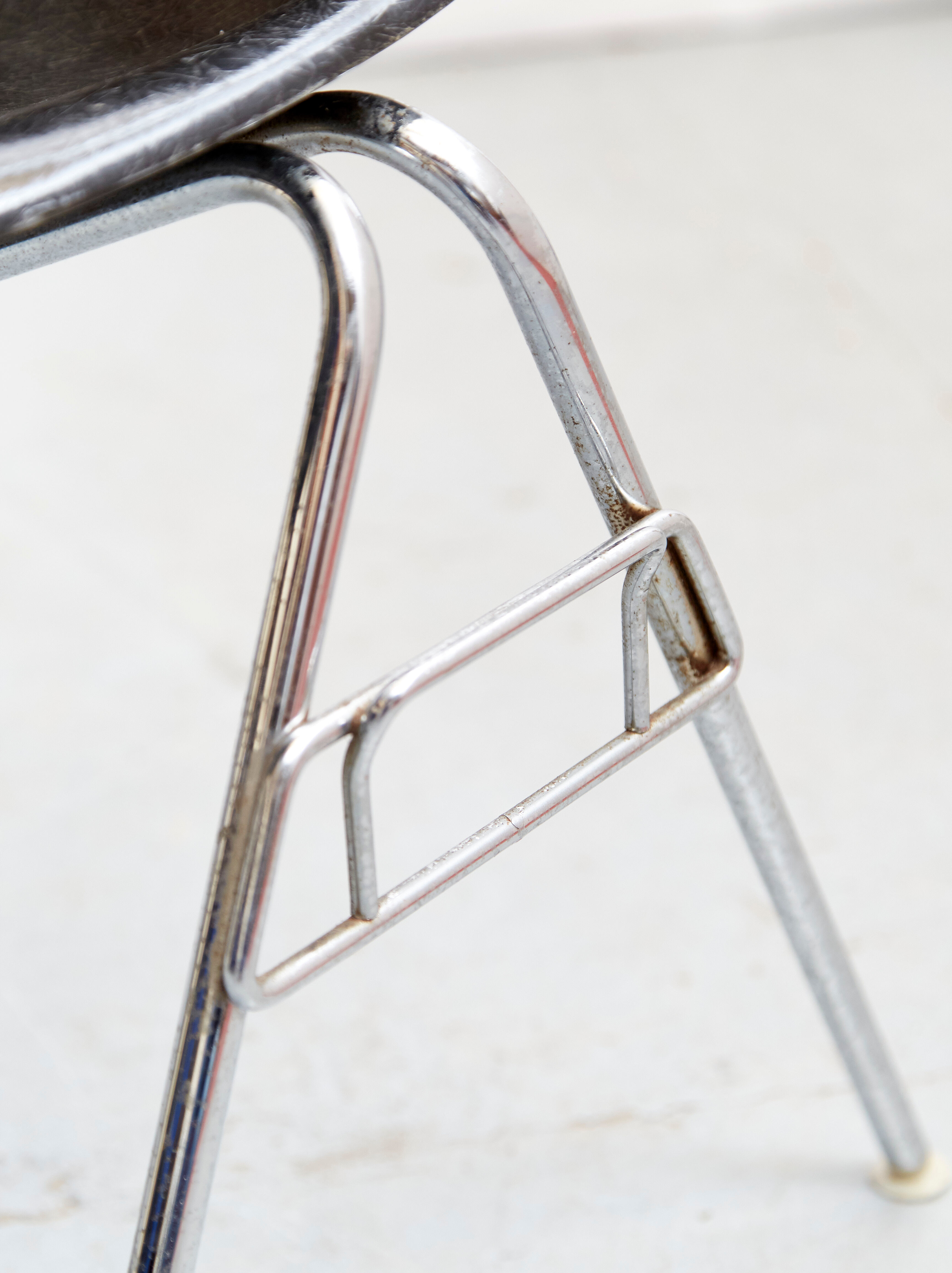 DSS chair by Charles & Ray Eames for Vitra/Herman Miller