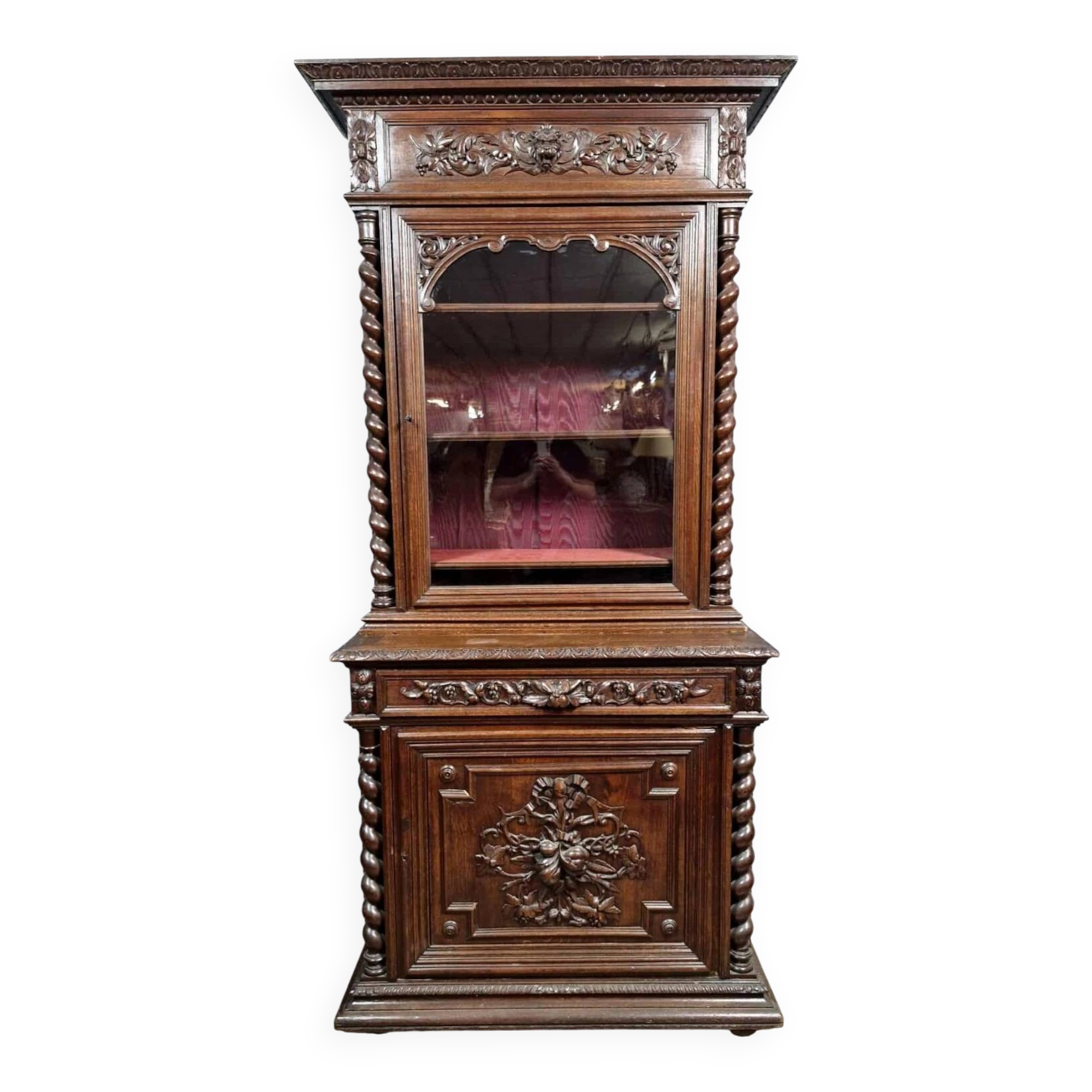 Louis XIII style hunting lodge display cabinet in oak circa 1850