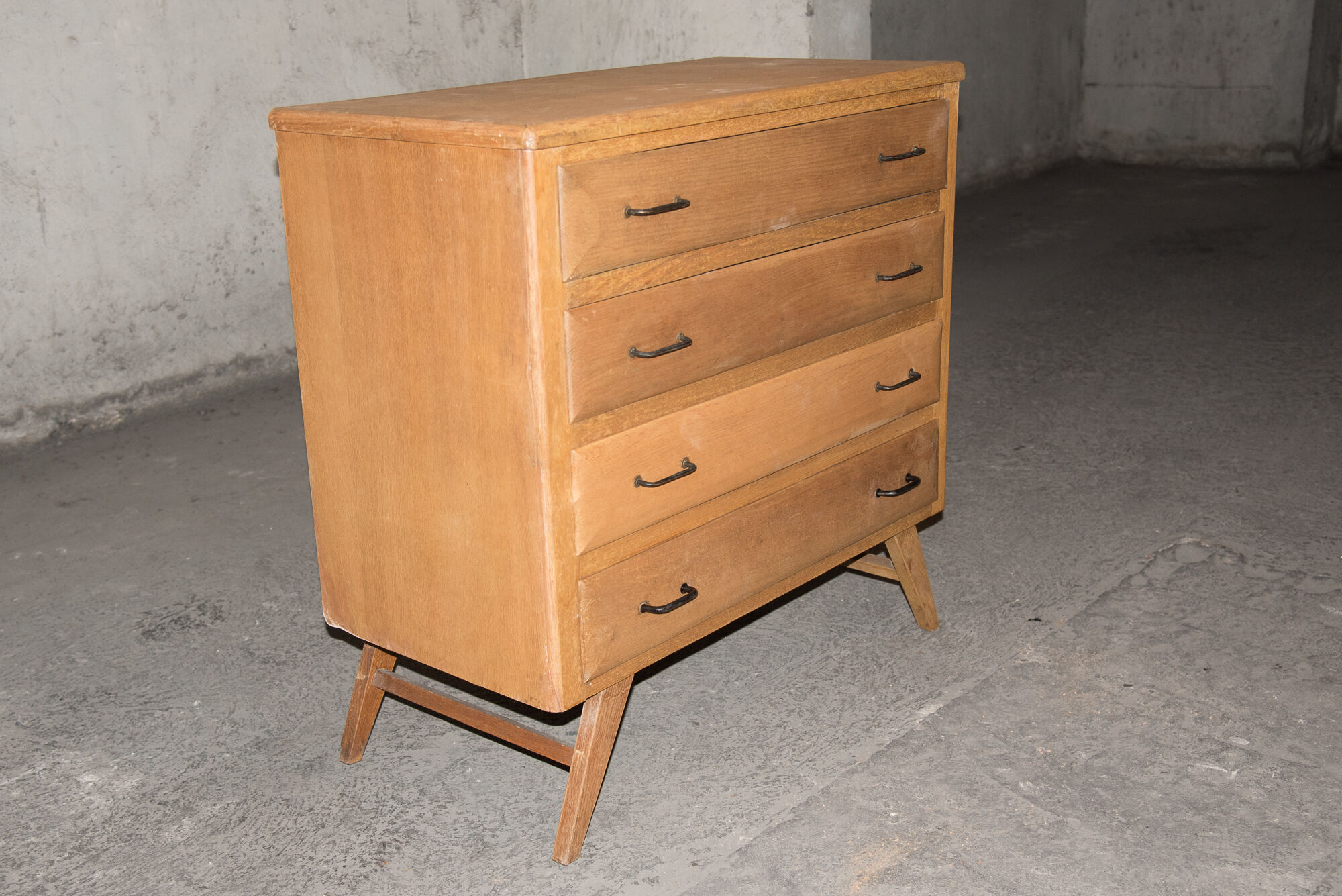 Vintage dresser 60s