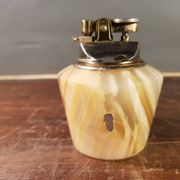 Briquet  de table