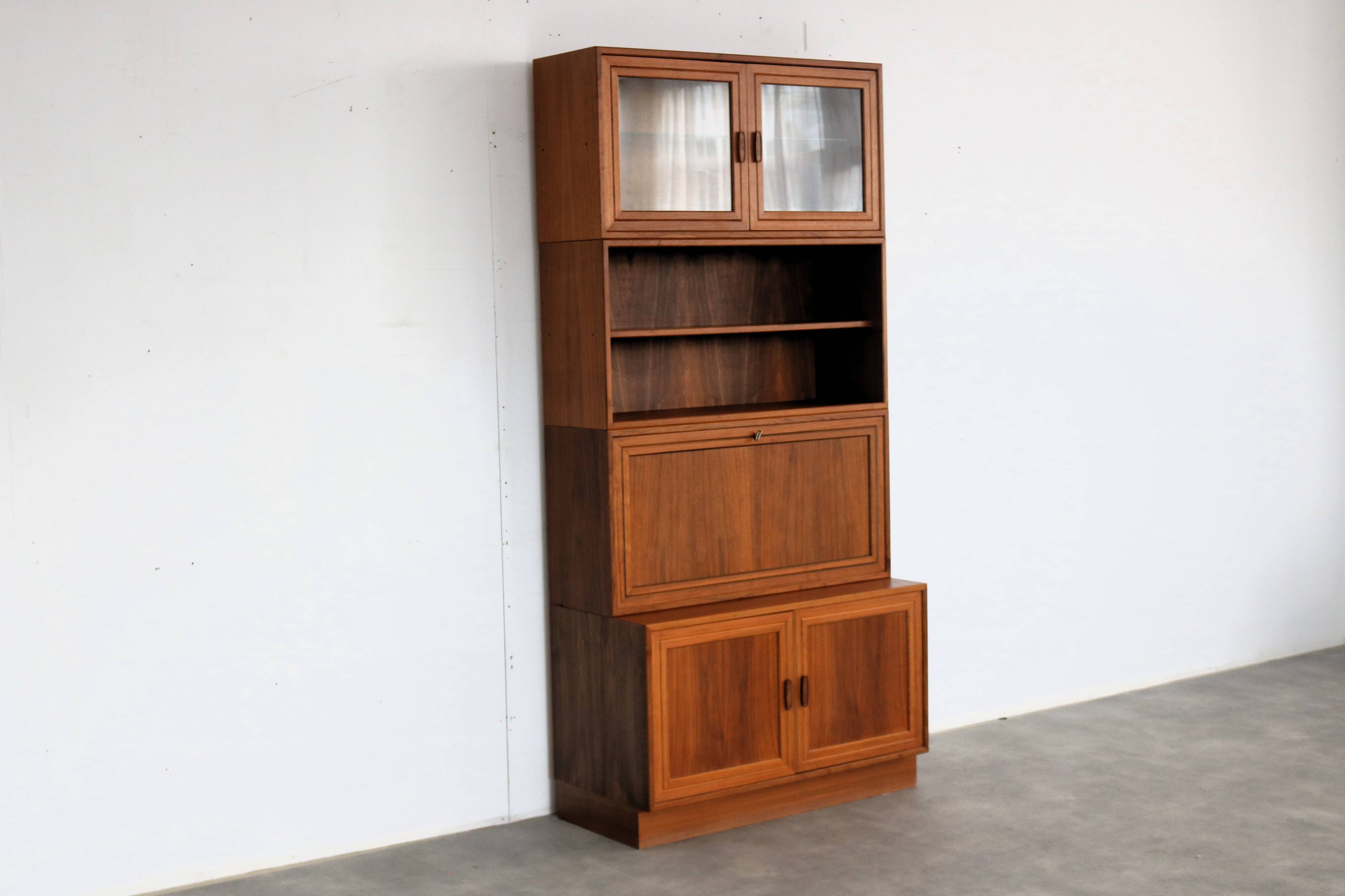 Vintage wall unit | wall cabinet | 1960s | modular