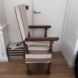 Sober Renaissance style throne