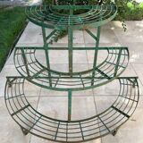Porte plante demi-lune en fer forgé vert 1930
