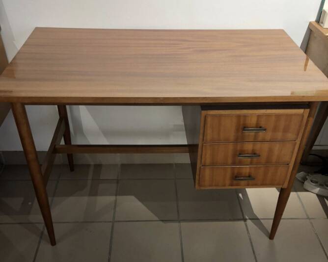 Vintage Scandinavian desk from the 1960s – Mahogany veneer – Dovetail joint