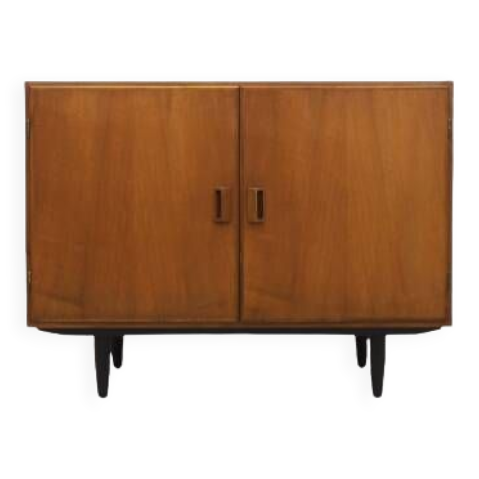 Walnut cabinet, Danish design, 1960s, designer: Børge Mogensen