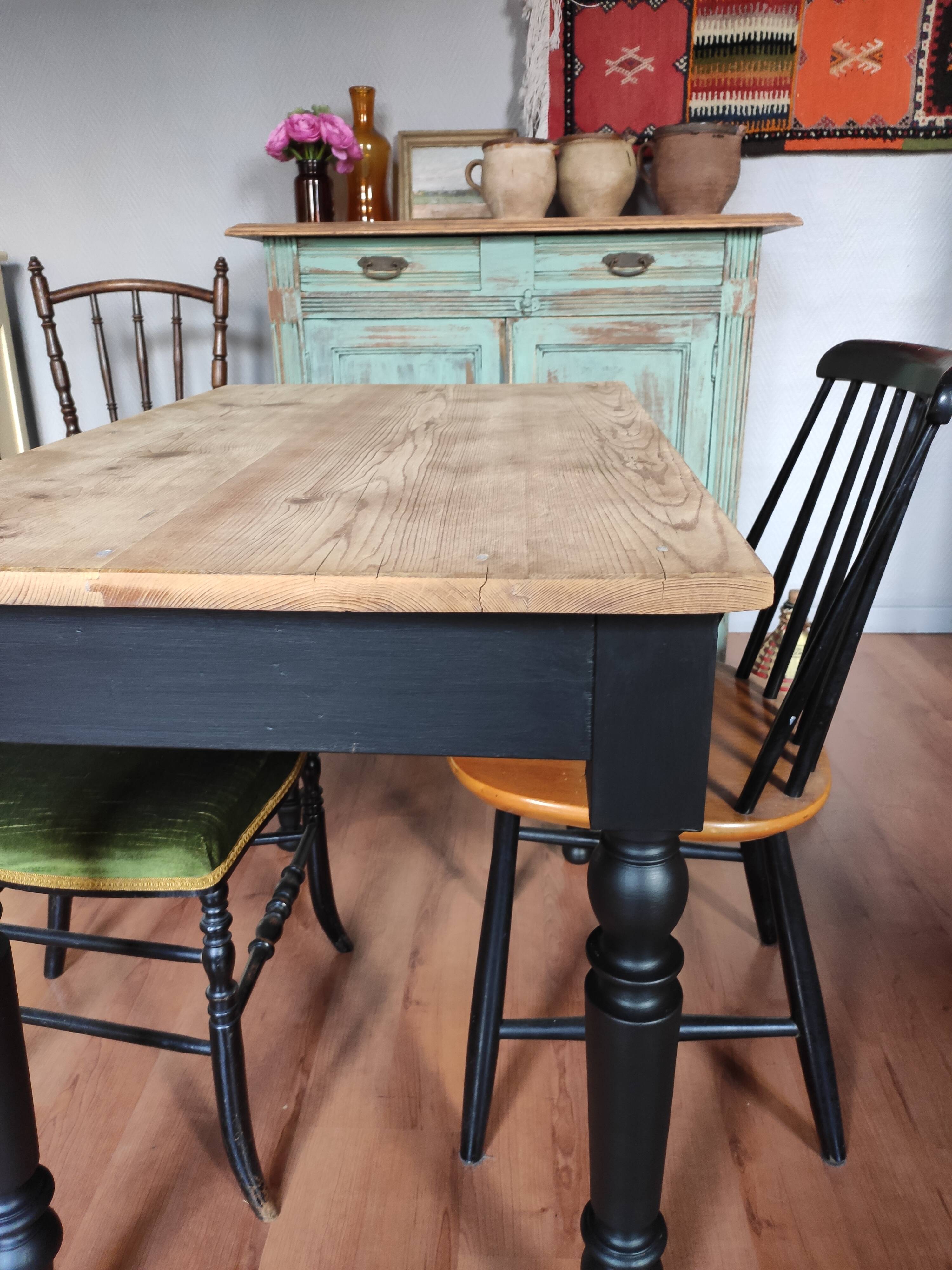Farm table