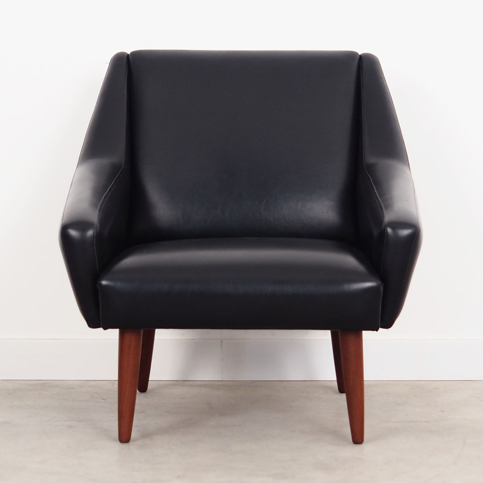 Leather armchair, Danish design, 1970s, production: Denmark