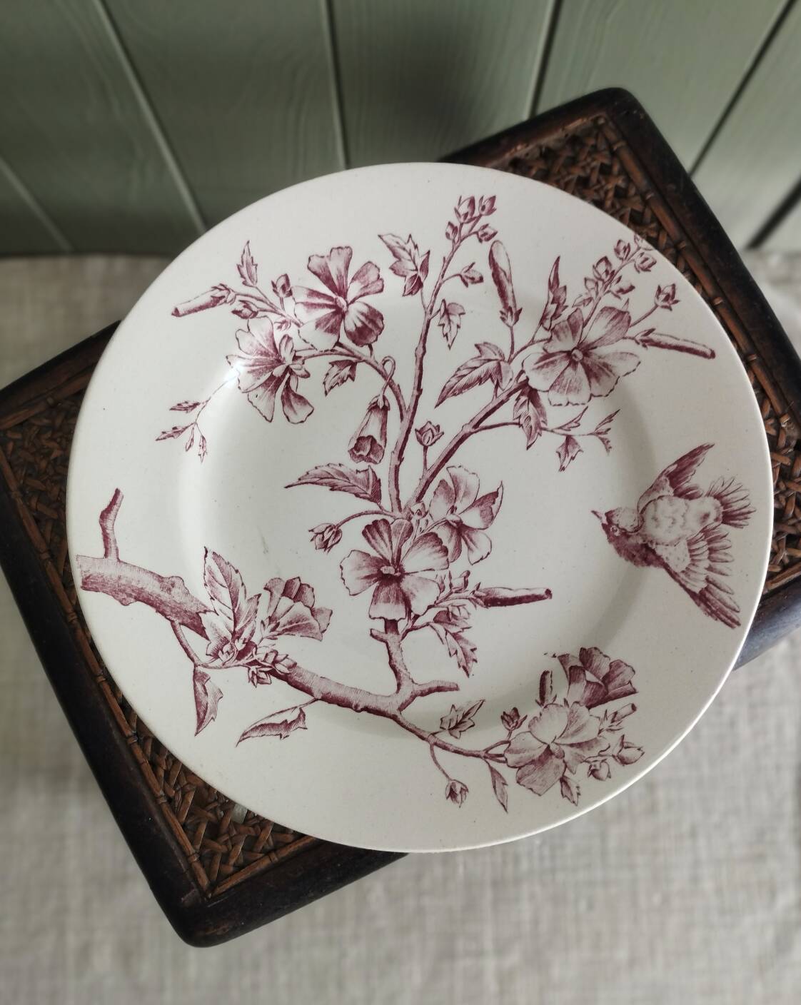 Iron earth plate Longchamp "Small Bird"