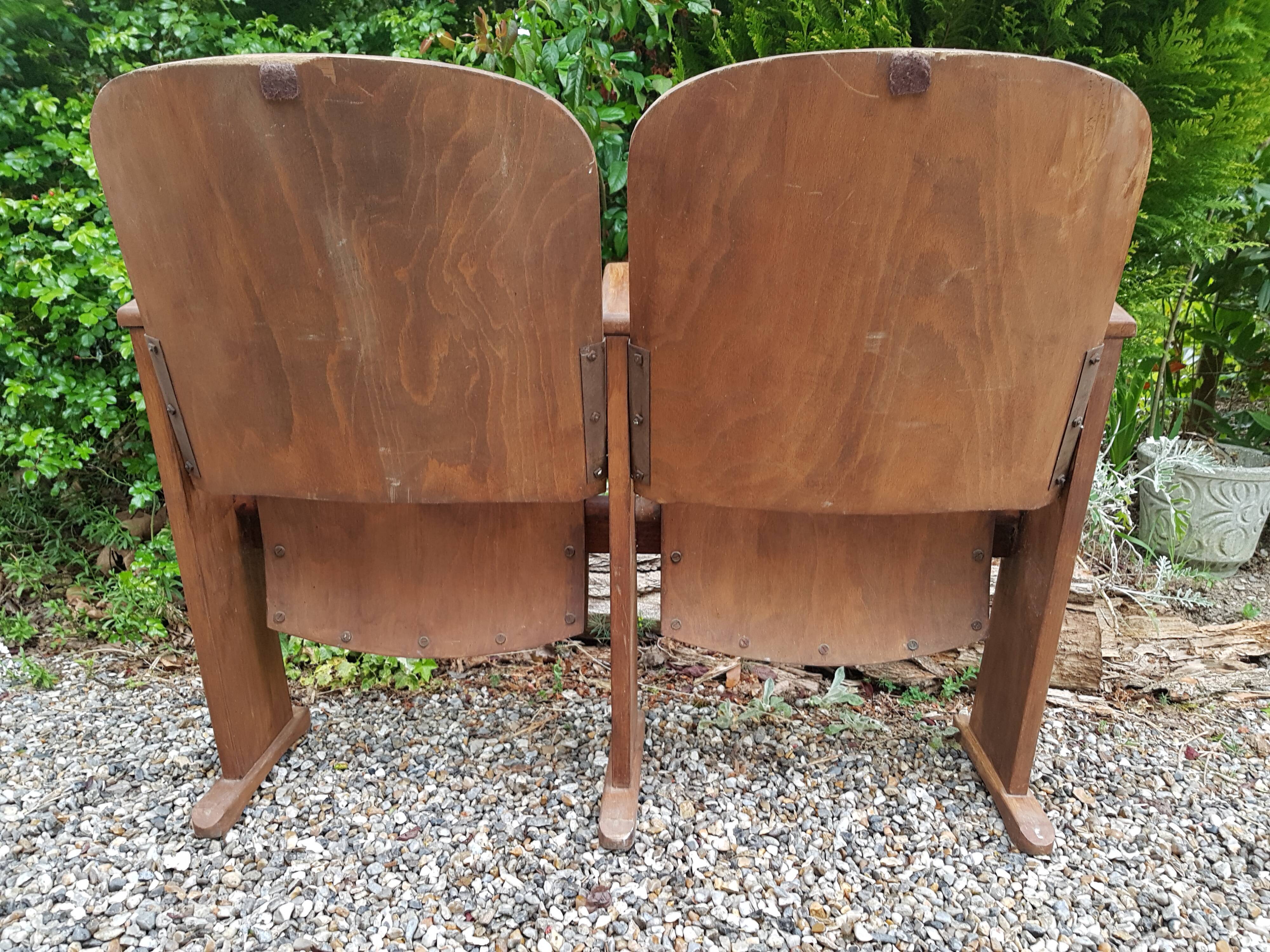 2 armchairs/cinema seats