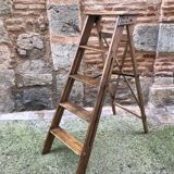 Wooden painter stepladder