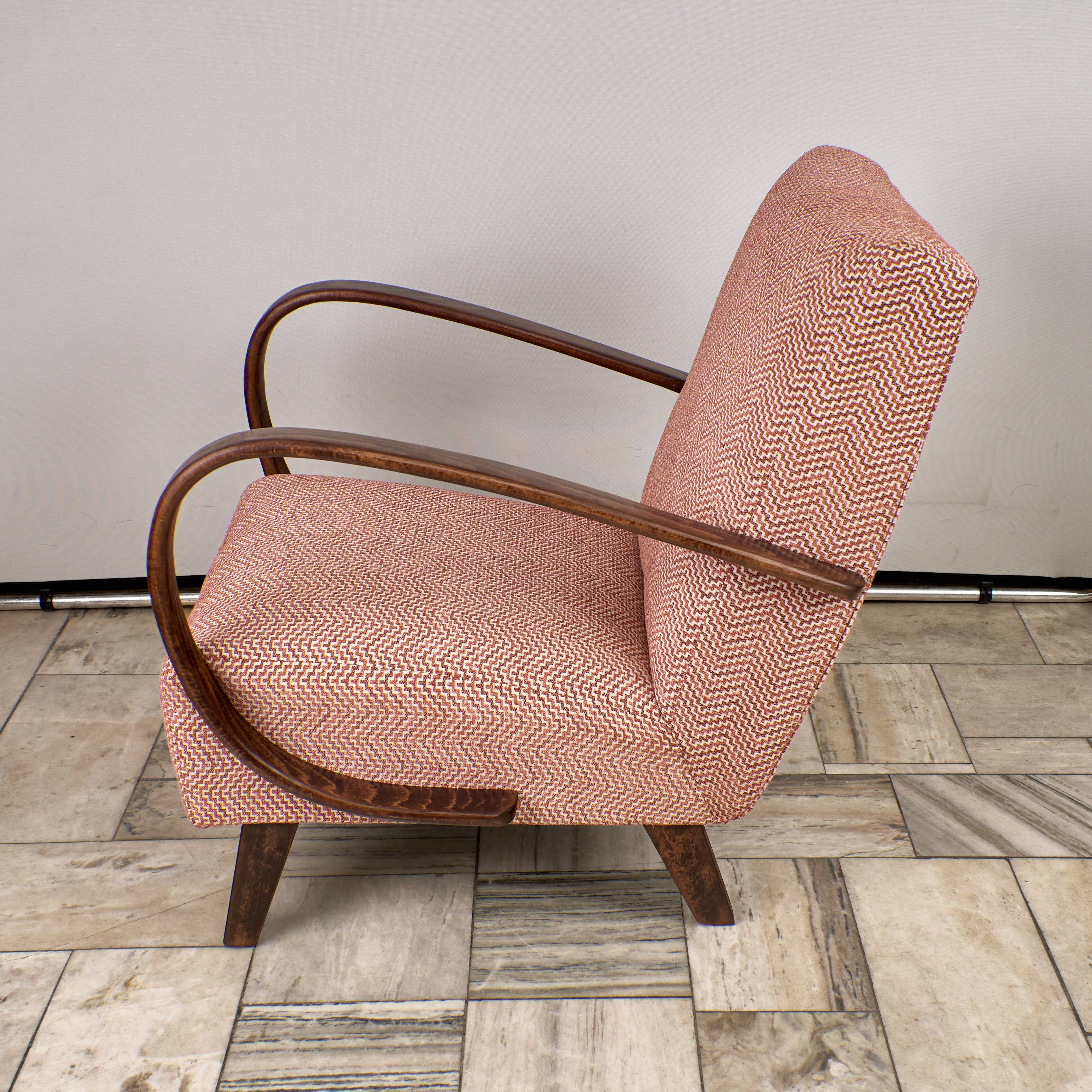H 410 Armchair designed by Jindrich Halabala, 1940s, Czechoslovakia
