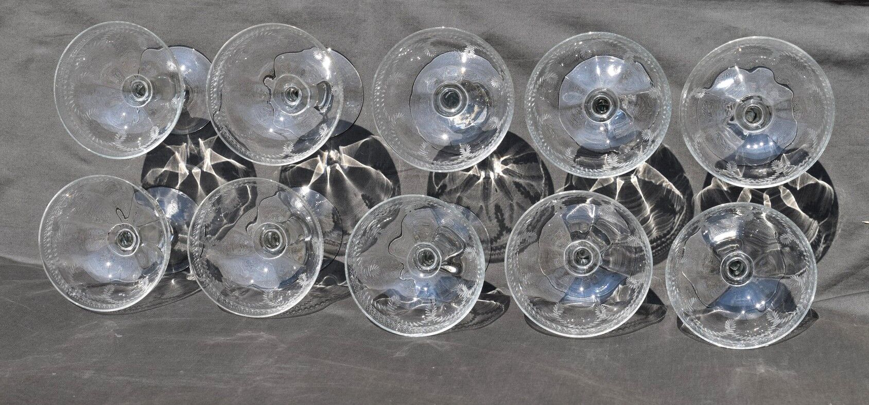10 glasses of old champagne blown glass engraved Vierzon Thouvenin Portieux