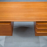 Mid-century teak freestanding desk from GV Møbler, 1960s
