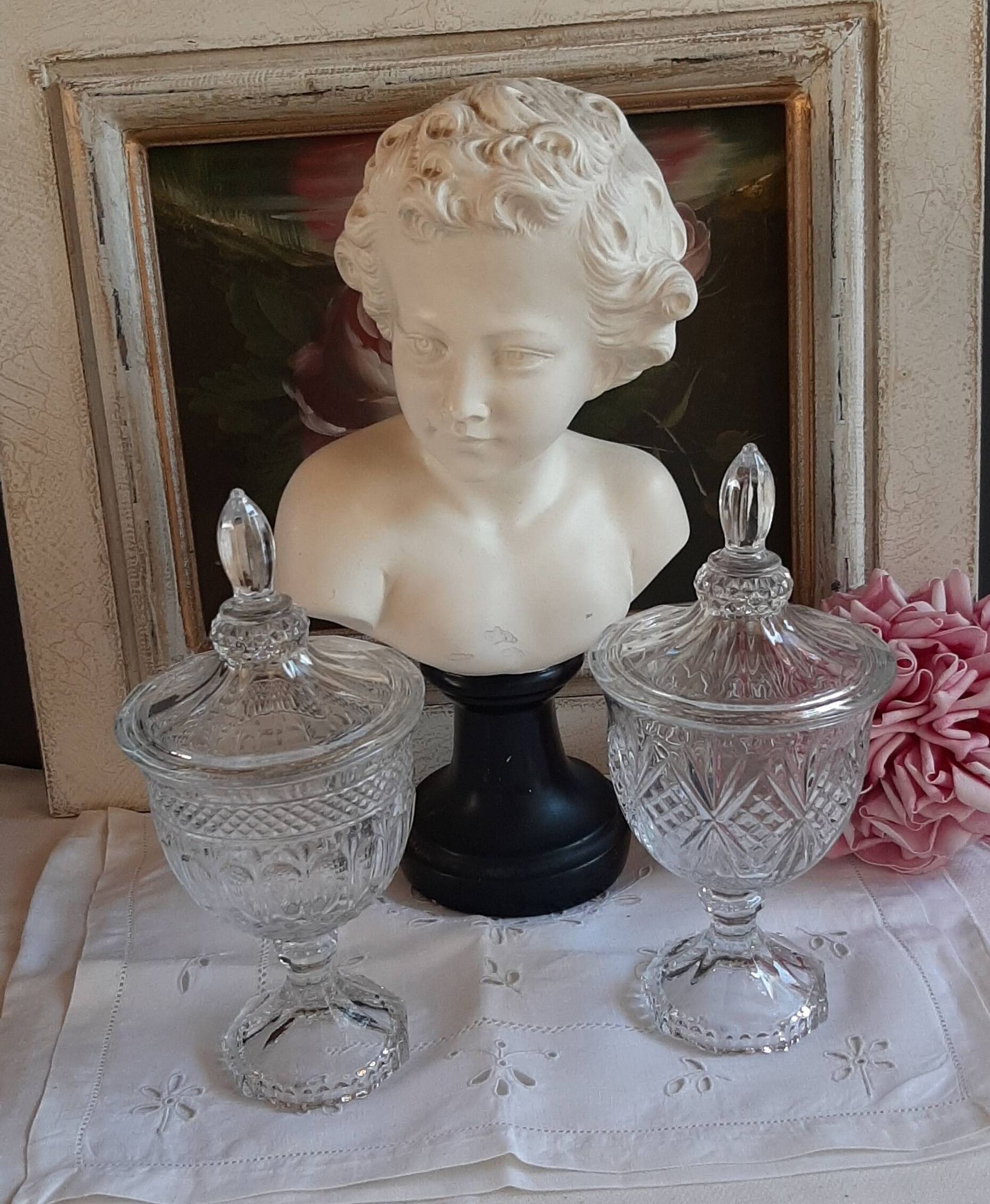 Crystal pot