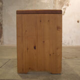 Series of eight stools Les Arcs Charlotte Perriand