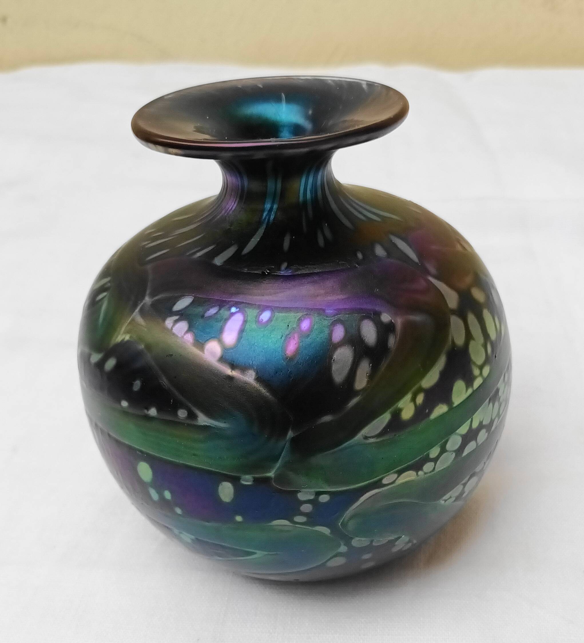 Murano glass ball vase signed Melina