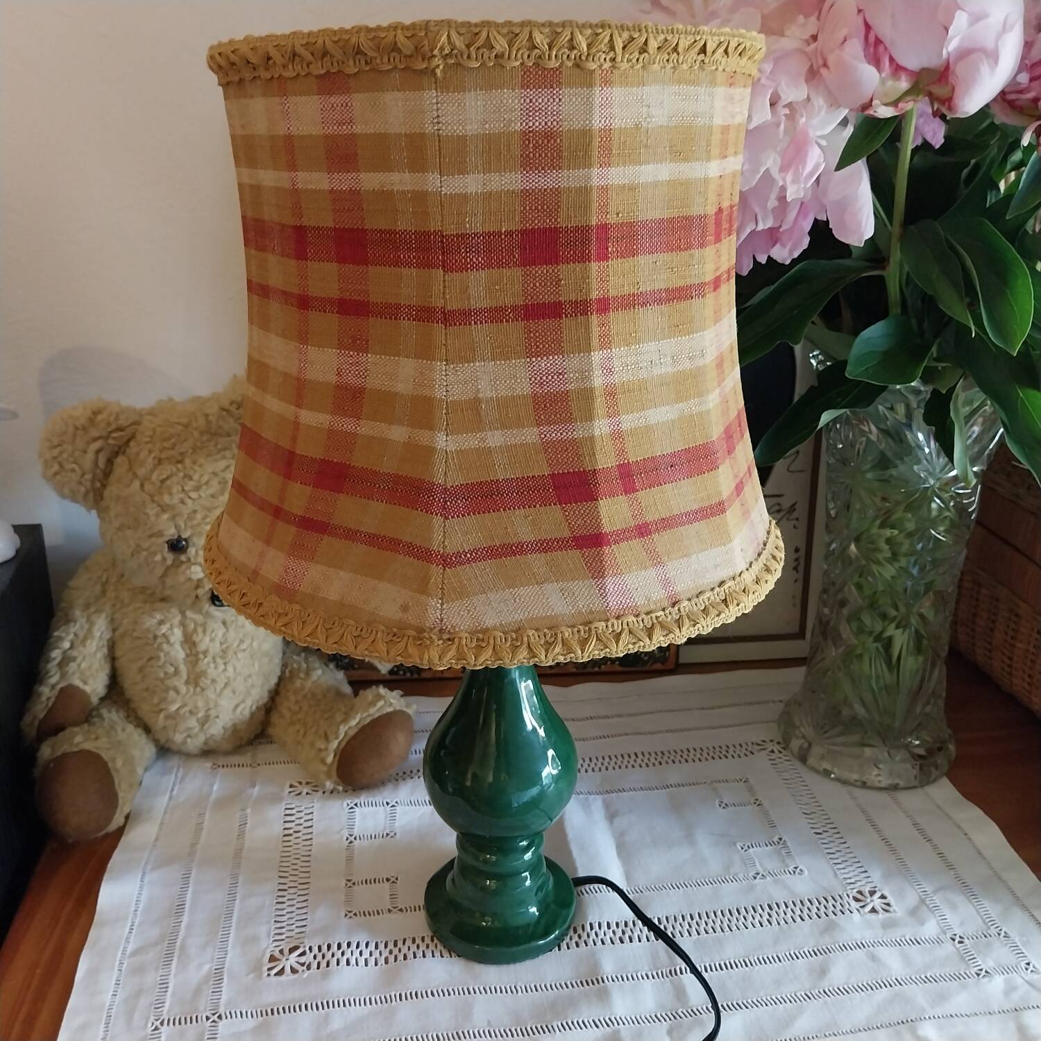 Vintage ceramic table lamp